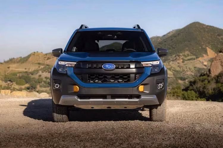 Forester Wilderness Hybrid dự kiến sẽ được bán ra vào cuối năm 2026. Subaru hiện chưa công bố giá bán, tuy nhiên nhiều khả năng phiên bản hybrid sẽ có giá cao hơn khoảng 3.000 USD so với bản Wilderness tiêu chuẩn, vốn có giá khởi điểm từ 38.385 USD.