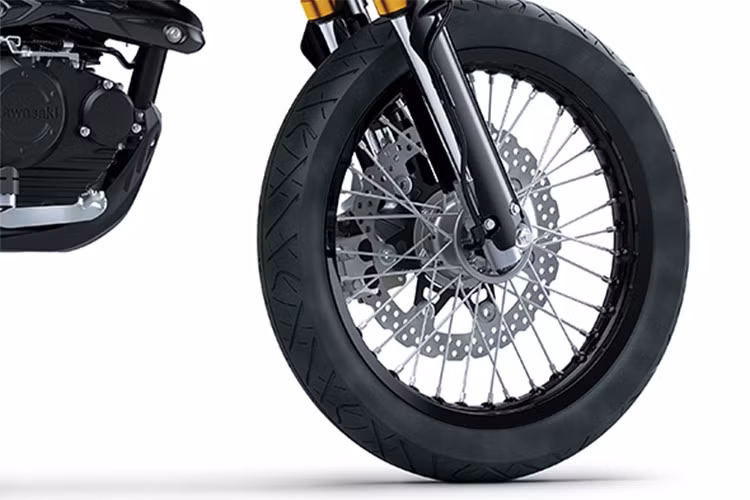 Động cơ cho công suất tối đa 8,6 kW (khoảng 12 mã lực) tại 8.000 vòng/phút và mô-men xoắn cực đại 11,3 Nm tại 6.500 vòng/phút, kết hợp hộp số 6 cấp. Khung xe sử dụng kết cấu thép dạng Perimeter. Hệ thống treo gồm phuộc trước hành trình ngược (USD) đường kính 35 mm với hành trình 175 mm.