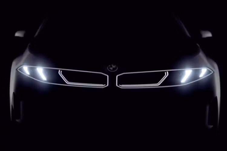 BMW vừa xác nhận thời điểm ra mắt mẫu sedan điện mới mang tên i3, dự kiến công bố chính thức vào ngày 18/3. Mẫu xe này được xem là một trong những sản phẩm quan trọng trong chiến lược điện hóa của hãng xe Đức.