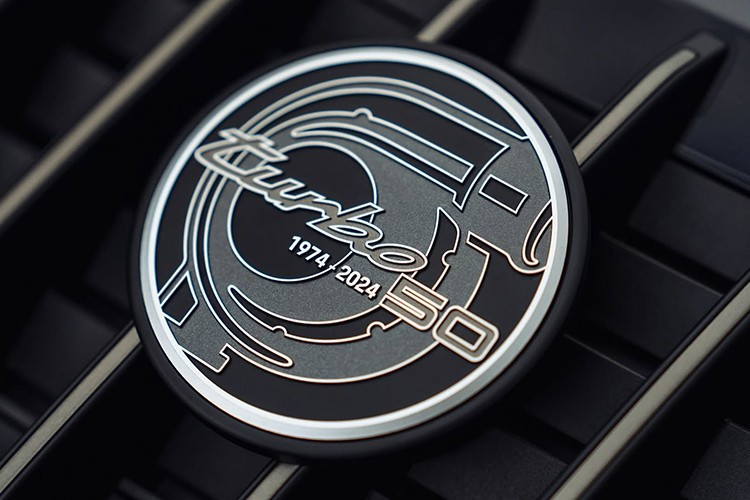 View - Porsche 911 Turbo 50 Years sắp bán tại Việt Nam, gần 20 tỷ | Báo Tri thức và Cuộc sống - TIN TỨC PHỔ BIẾN KIẾN THỨC 24H