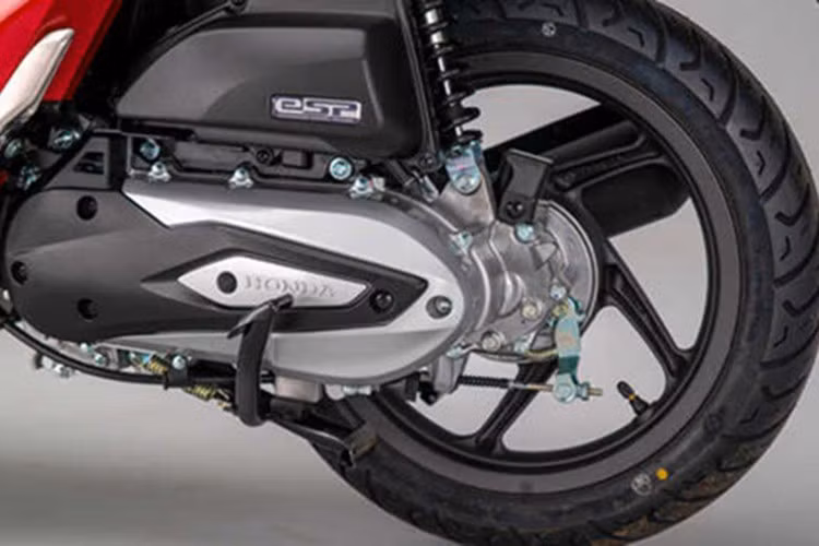 Xe sử dụng động cơ eSP dung tích 109cc, cho công suất tối đa 8,8 mã lực tại 7.500 vòng/phút và mô-men xoắn cực đại 9,29 Nm tại 6.000 vòng/phút.