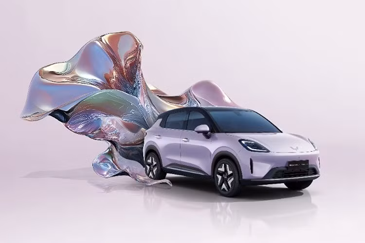 Hiện nay, Wuling Bingo cũng đang được phân phối chính hãng tại Việt Nam với 4 phiên bản và giá bán từ 349 - 569 triệu đồng. Rất có thể trong tương lai, Bingo S cũng sẽ được bán ở thị trường Việt Nam.