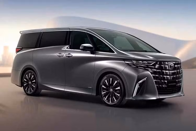 Alphard 2026 tiếp tục được phát triển theo triết lý "Seamless Serenity", tập trung vào sự êm ái, tiện nghi và nâng cao trải nghiệm cho người sử dụng. Xe được trang bị bộ mâm hợp kim 19 inch, hệ thống đèn LED toàn phần cùng đèn báo rẽ dạng tuần tự.
