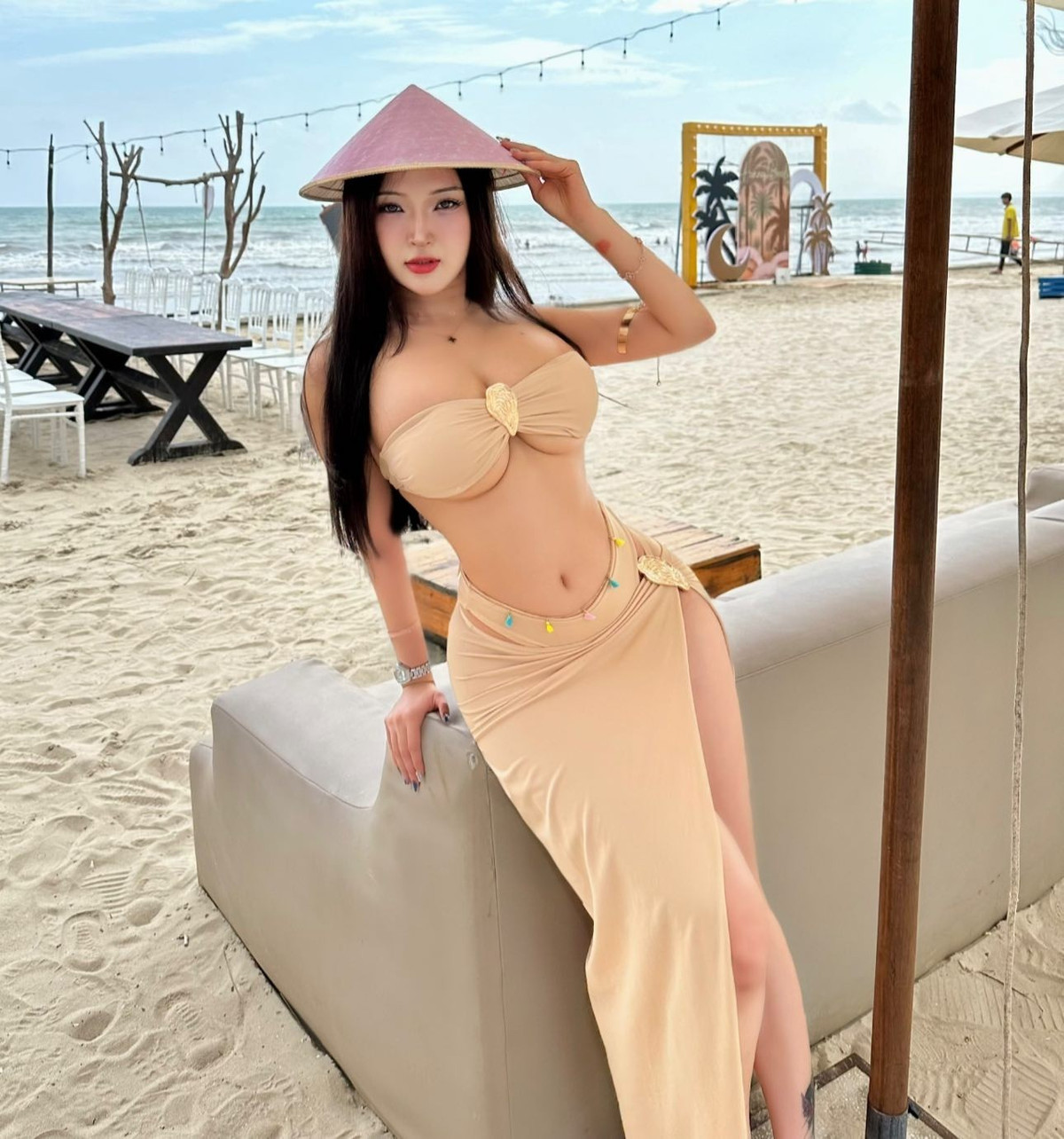 Đa số đều bày tỏ sự ngưỡng mộ trước vẻ đẹp hình thể của Phan Thị Bảo Trân, đồng thời dành lời khen ngợi cho gu thời trang tinh tế của cô.