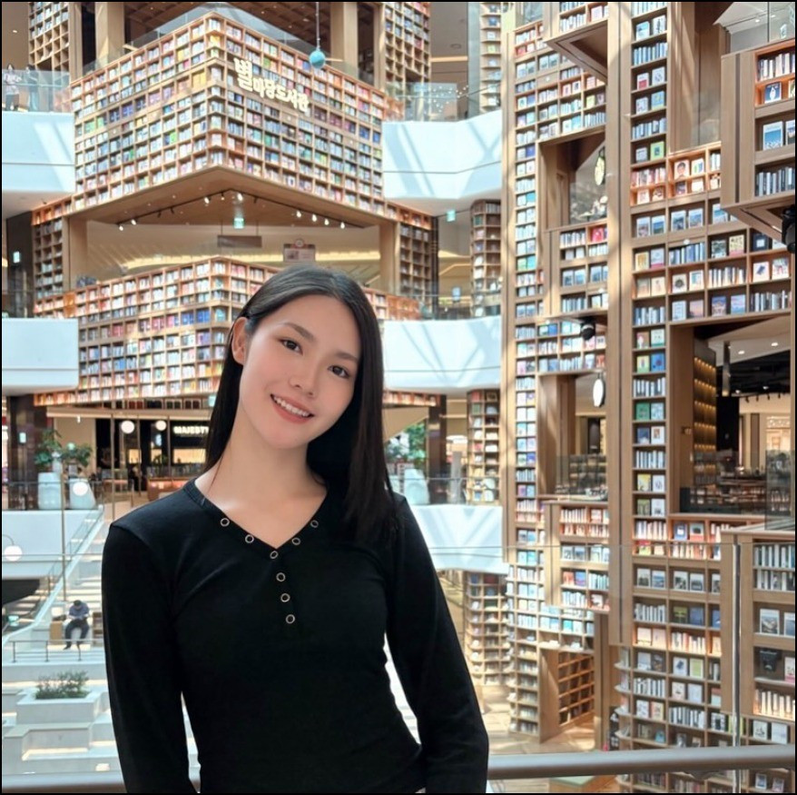 Tuy nhiên, trên Instagram cá nhân, Pitchamon Opatniput vẫn đăng tải hình ảnh, thông tin về SEA Games, đặc biệt là về đội tuyển cầu lông, kêu gọi mọi người ủng hộ.