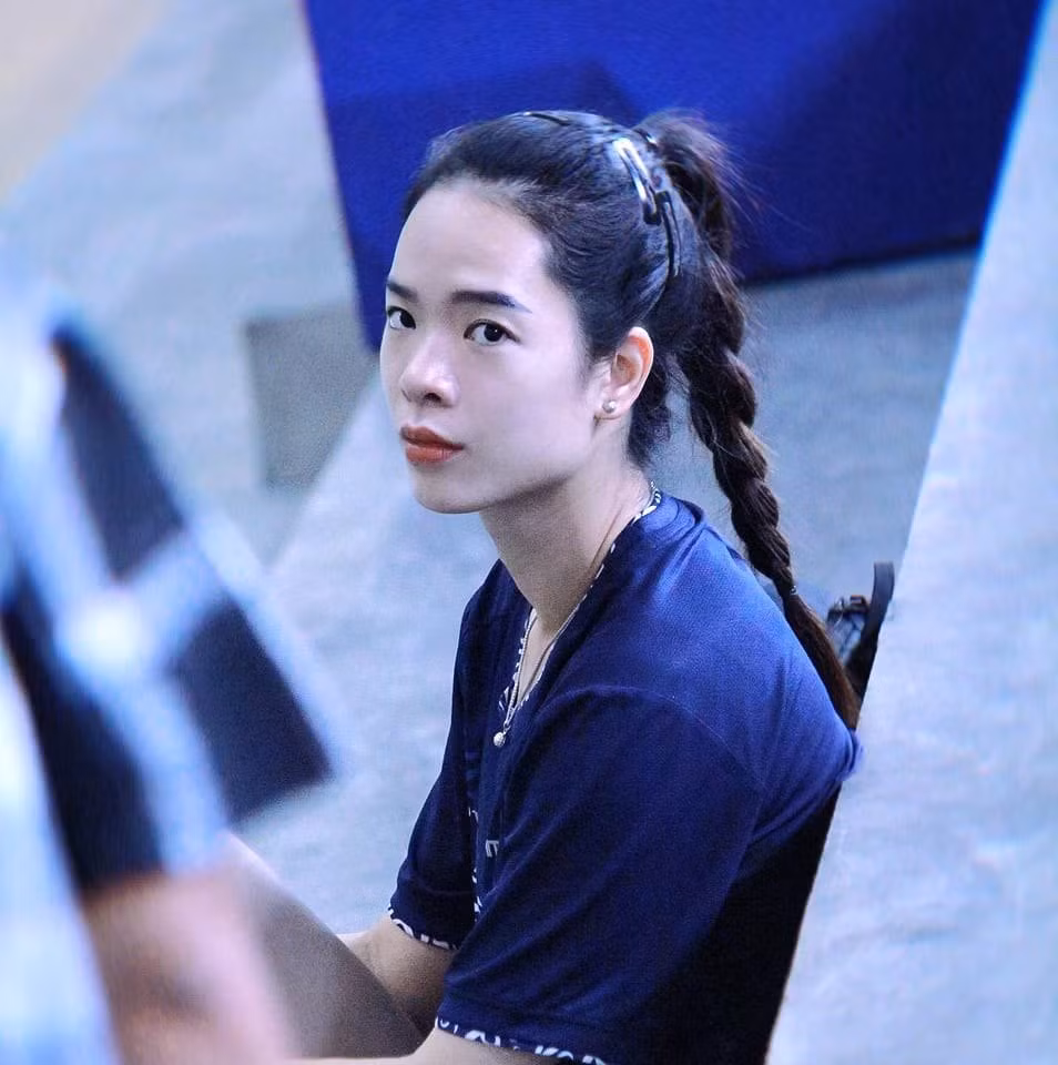 Tinh thần chiến đấu máu lửa cùng sự bền bỉ đã giúp nữ VĐV bóng chuyền này trở thành nhân tố không thể thiếu trong đội hình của câu lạc bộ cũng như Đội tuyển nữ quốc gia.