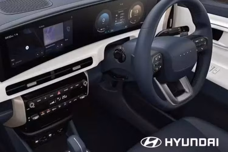 Màn hình cong toàn cảnh mới của Hyundai Venue 2026 được cung cấp bởi NVIDIA, hỗ trợ các tính năng như định vị tích hợp, Apple CarPlay và Android Auto không dây, cùng khả năng cập nhật phần mềm qua mạng (OTA).