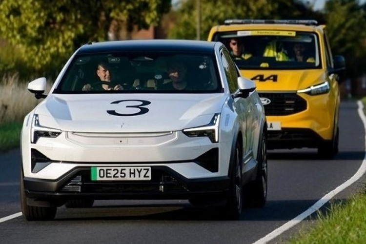 View - Xe điện Polestar 3 lập kỷ lục Guinness, chạy gần 1.000 km/sạc | Báo Tri thức và Cuộc sống - TIN TỨC PHỔ BIẾN KIẾN THỨC 24H