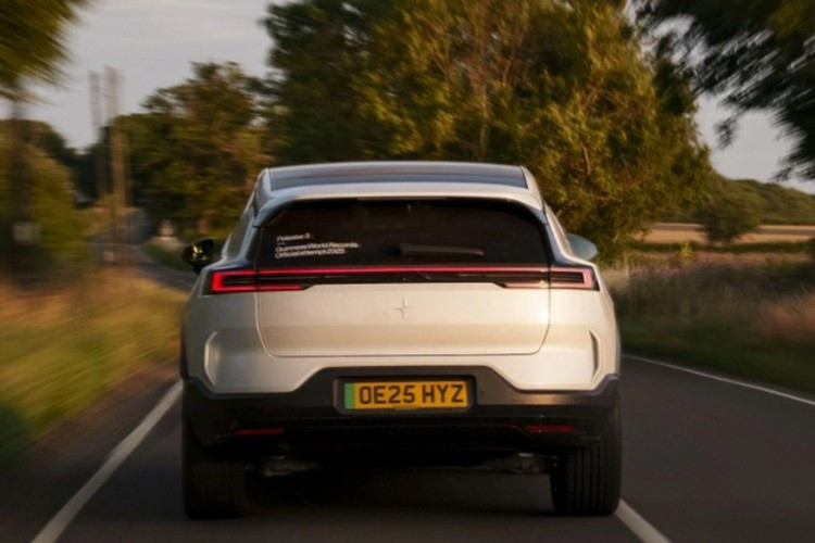 View - Xe điện Polestar 3 lập kỷ lục Guinness, chạy gần 1.000 km/sạc | Báo Tri thức và Cuộc sống - TIN TỨC PHỔ BIẾN KIẾN THỨC 24H