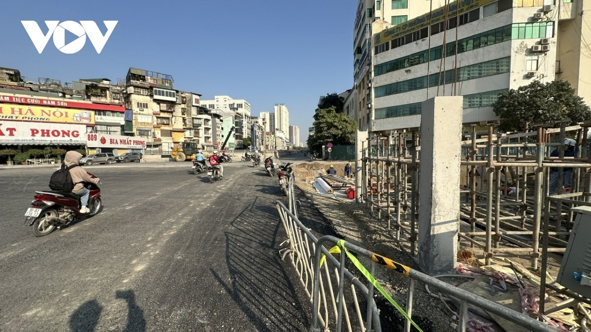 Hầm chui Vành đai 2,5 là công trình trọng điểm khu vực phía Nam Hà Nội. Công trình góp phần từng bước hoàn thiện tuyến Vành đai 2,5 và giảm xung đột, ùn tắc giao thông sau khi dự án hoàn thành.