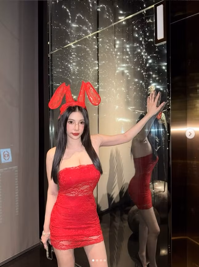 Người hâm mộ như vỡ òa khi chứng kiến sự chuyển đổi 180 độ này. Sự đa chiều này đã trở thành điểm nhấn "độc nhất vô nhị", nâng tầm Yunicee.T33 lên vị thế không chỉ là một người đẹp, mà còn là một hình mẫu phụ nữ hiện đại, giỏi giang và đầy bí ẩn.