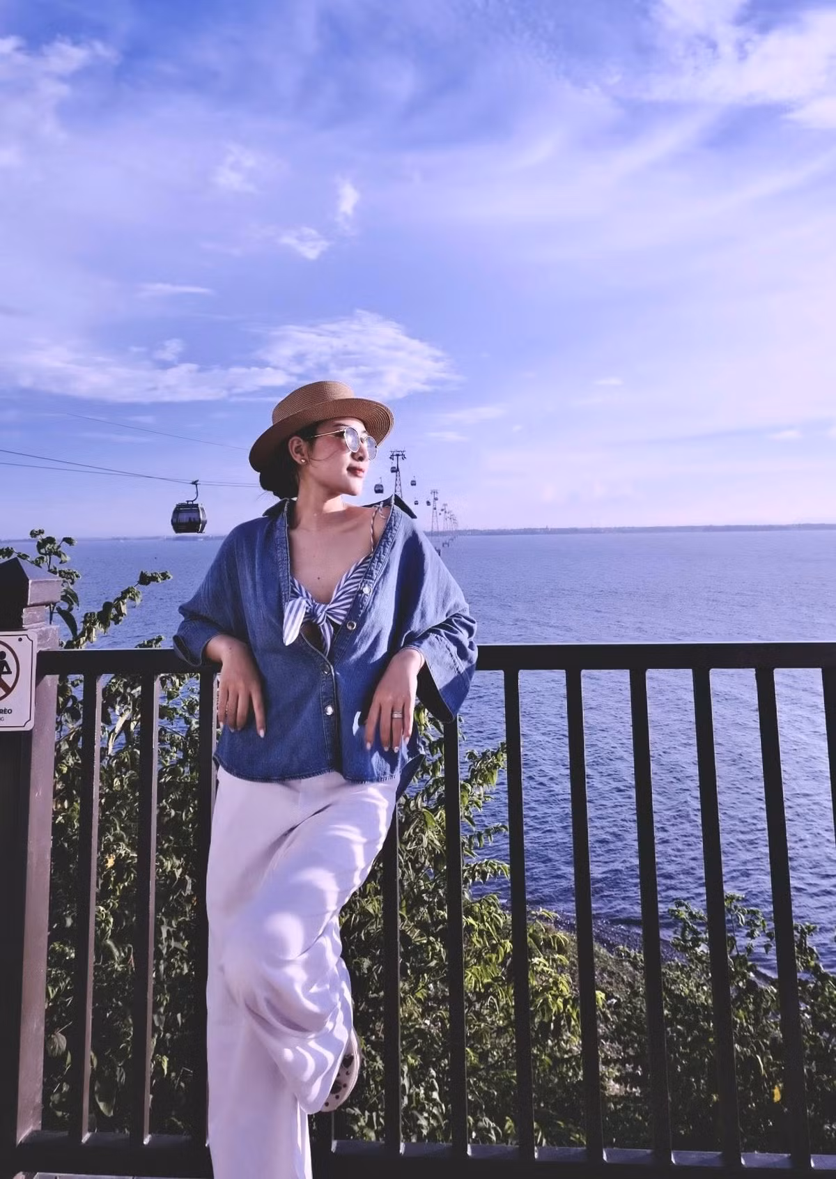 Bên cạnh việc chăm sóc gia đình và hai con nhỏ, "Dâu Tây" và "Khoai Tây", Võ Nhật Linh còn rất thành công trong lĩnh vực kinh doanh.