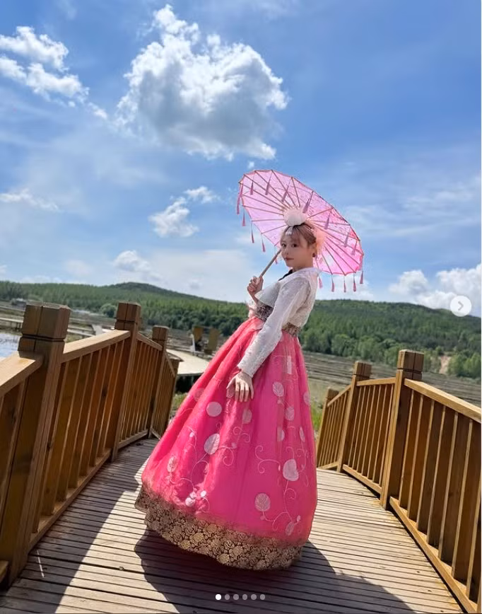 Cụ thể, trong đoạn clip được đăng tải trên trang cá nhân, Hamasaki Mao trải lòng về những trải nghiệm khó quên thời còn hoạt động.