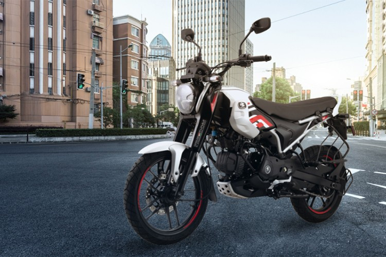 Bajaj Freedom 125 2025 mới là dòng xe máy sản xuất tại thị trường Ấn Độ. Đây cũng là ấn phẩm xe máy chạy khí nén thiên nhiên (CNG) đầu tiên trên thế giới vừa được ra mắt với mức giá khá "mềm".