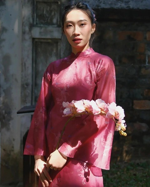 Sở hữu chiều cao 1m74, bật đà tốt cùng sức mạnh vượt trội, Nguyệt Anh được đánh giá là một trong những tay đập ổn định và hiệu quả nhất hiện nay.