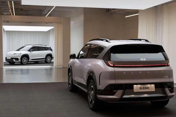 Đặc biệt, khả năng sạc nhanh là một điểm nhấn của mẫu xe này. Theo hãng xe Hàn Quốc công bố, nó có thể sạc từ 10% lên 80% chỉ trong 38 phút thông qua bộ sạc 350 kW. Về mặt an toàn, Elexio sẽ được trang bị hàng loạt hệ thống hỗ trợ lái xe tiên tiến (ADAS), cung cấp khả năng lái xe tự động cấp độ 2...