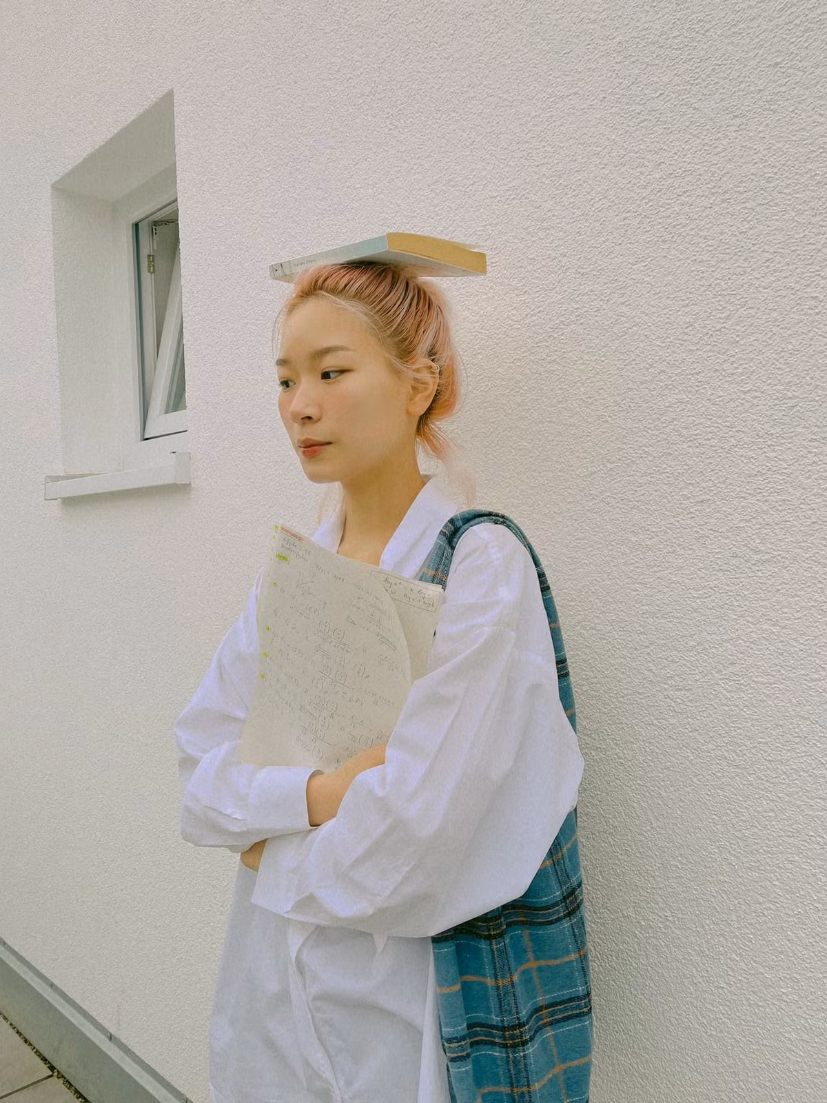 Thạch Trang được biết đến là một trong những nữ YouTuber sở hữu vibe nhẹ nhàng, nữ tính nhưng vẫn độc lập, giỏi giang.