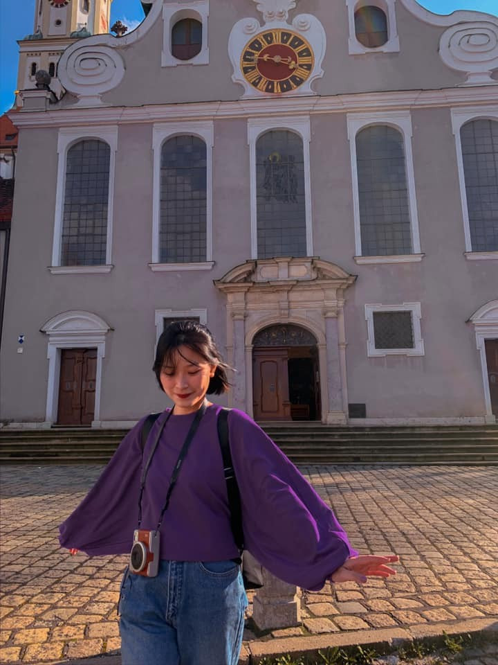 Hiện tại, Thạch Trang sở hữu kênh TikTok cá nhân với 468.000 người theo dõi, YouTube có gần 585 nghìn người đăng ký.