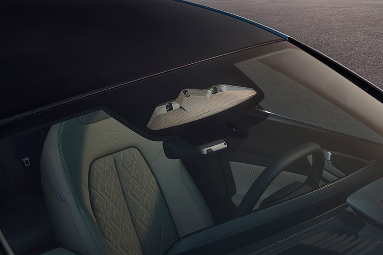 "Trái tim" của Audi A5L Sportback là hệ thống động cơ mild hybrid MHEV Plus với động cơ xăng EA888 thế hệ thứ 5, sử dụng công nghệ tăng áp biến thiên VTG do Porsche cung cấp. Động cơ này cho công suất tối đa 200 kW (268 mã lực) và áp suất phun nhiên liệu 500 bar. Nhờ đó, xe có thể tăng tốc từ 0-100 km/h trong 5,6 giây.