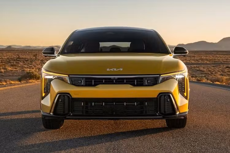 Với thiết kế linh hoạt, trang bị hiện đại và mức giá dễ tiếp cận, Kia K4 Hatchback 2026 được kỳ vọng sẽ trở thành lựa chọn đáng chú ý trong phân khúc hatchback cỡ nhỏ tại thị trường Mỹ, đồng thời giúp Kia mở rộng đáng kể tệp khách hàng cho dòng K4.