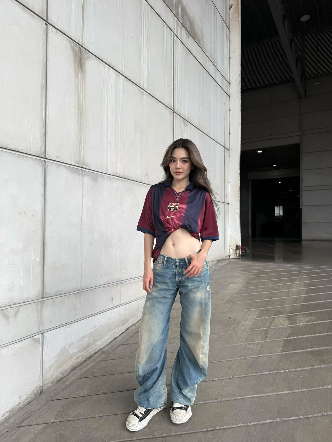 Bên cạnh diễn xuất, Prang còn sở hữu giọng hát tốt, chơi violin điêu luyện và có năng khiếu hội họa – những yếu tố hiếm có trong giới giải trí.