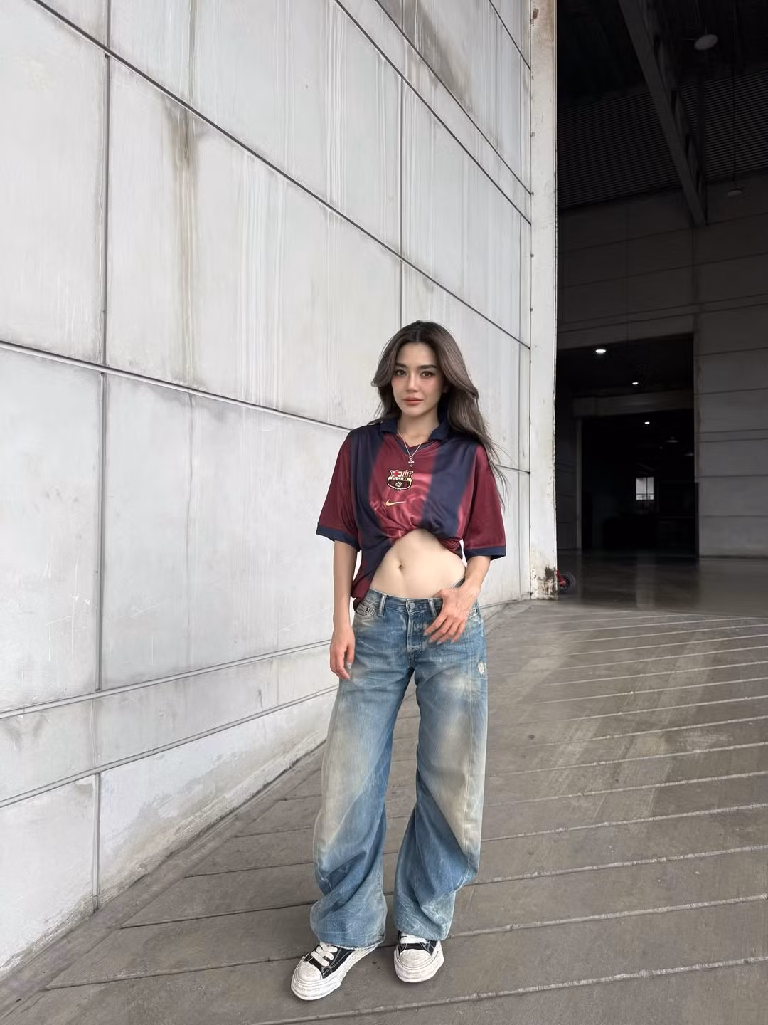 Bên cạnh diễn xuất, Prang còn sở hữu giọng hát tốt, chơi violin điêu luyện và có năng khiếu hội họa – những yếu tố hiếm có trong giới giải trí.