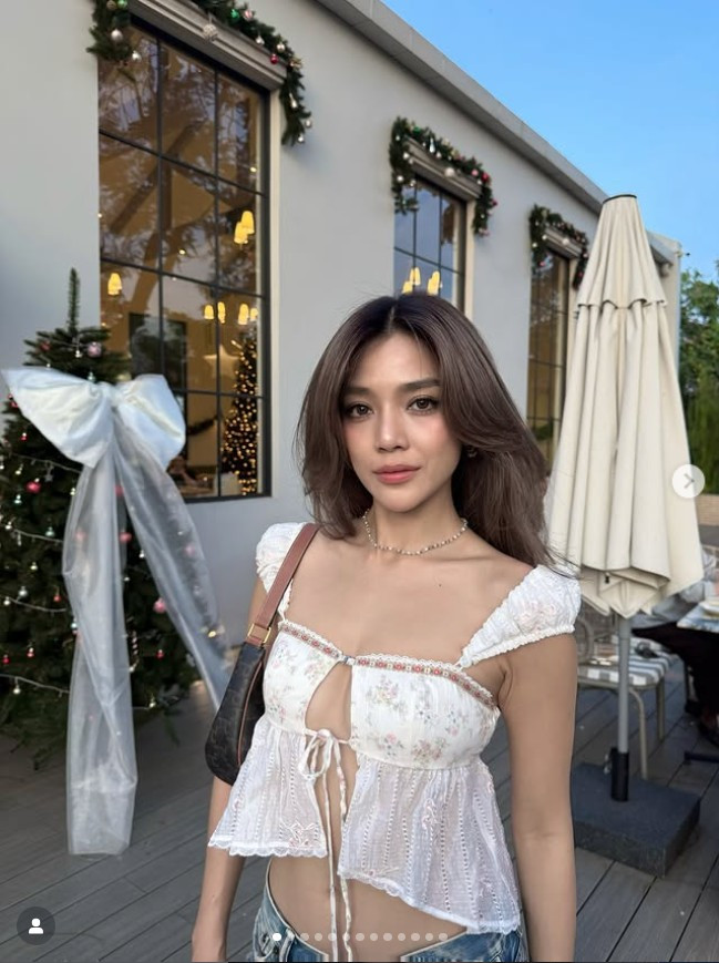 Đặc biệt, vai diễn Maeying Junward – tiểu thư hiền lành trong bộ phim “Ngược dòng thời gian để yêu anh” đã giúp Prang Kannarun được khán giả Việt Nam và châu Á biết đến rộng rãi hơn.