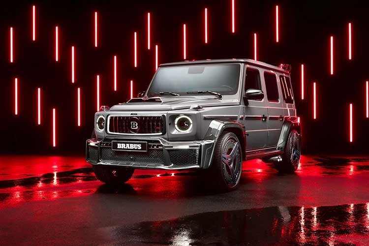 "BRABUS 900 ROCKET EDITION" một trong những cái tên biểu tượng nhất lịch sử BRABUS chính thức trở lại, được phát triển dựa trên Mercedes-AMG G63 (thế hệ W465) và được định hình phong cách thiết kế mang sự đổi mới hoàn toàn mới. Có tổng cộng 30 chiếc trên toàn cầu.