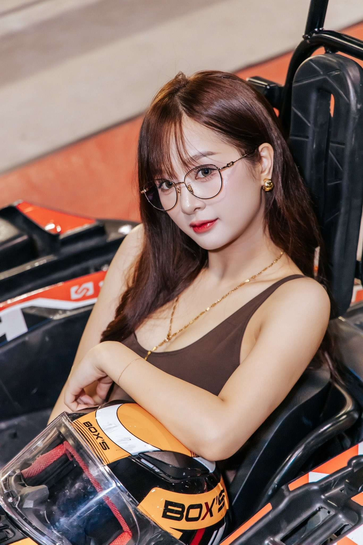 Khác hẳn với những hình ảnh thường thấy, Gấm Kami xuất hiện với giao diện cực kỳ cá tính và mạnh mẽ.