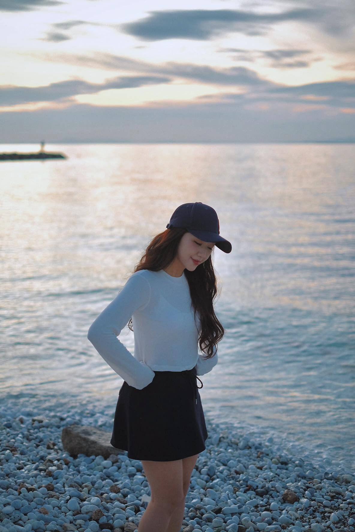 Nhiều cư dân mạng dành lời khen cho nhan sắc trẻ trung của Nam Phương dù đã bước sang tuổi ngoài 30, đồng thời nhận xét cô sở hữu vẻ đẹp càng ngắm càng cuốn.