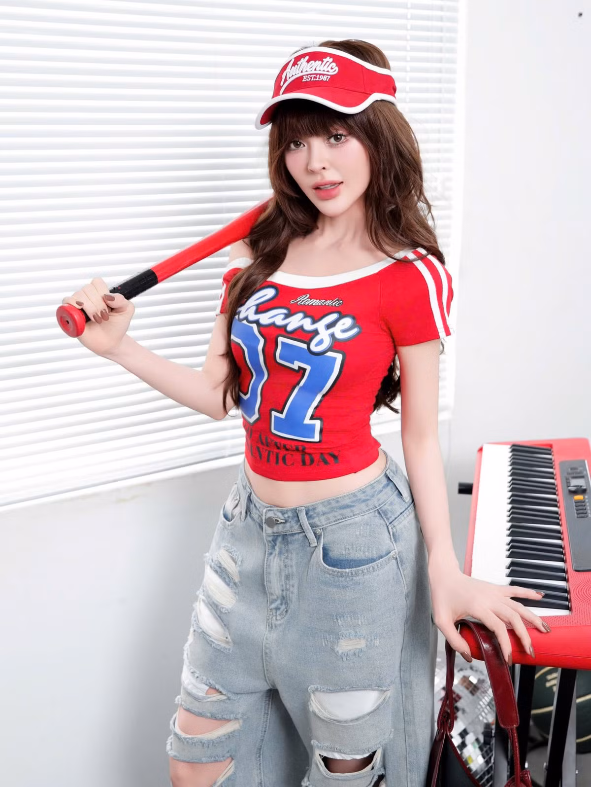 Ngay sau khi ra tù, Trang Nemo đã nhanh chóng có động thái trên các nền tảng mạng xã hội, đặc biệt là TikTok và Facebook. Tuy nhiên, lần này, cô muốn mang đến một hình ảnh hoàn toàn khác, tập trung vào những điều tích cực và có ích cho cộng đồng.