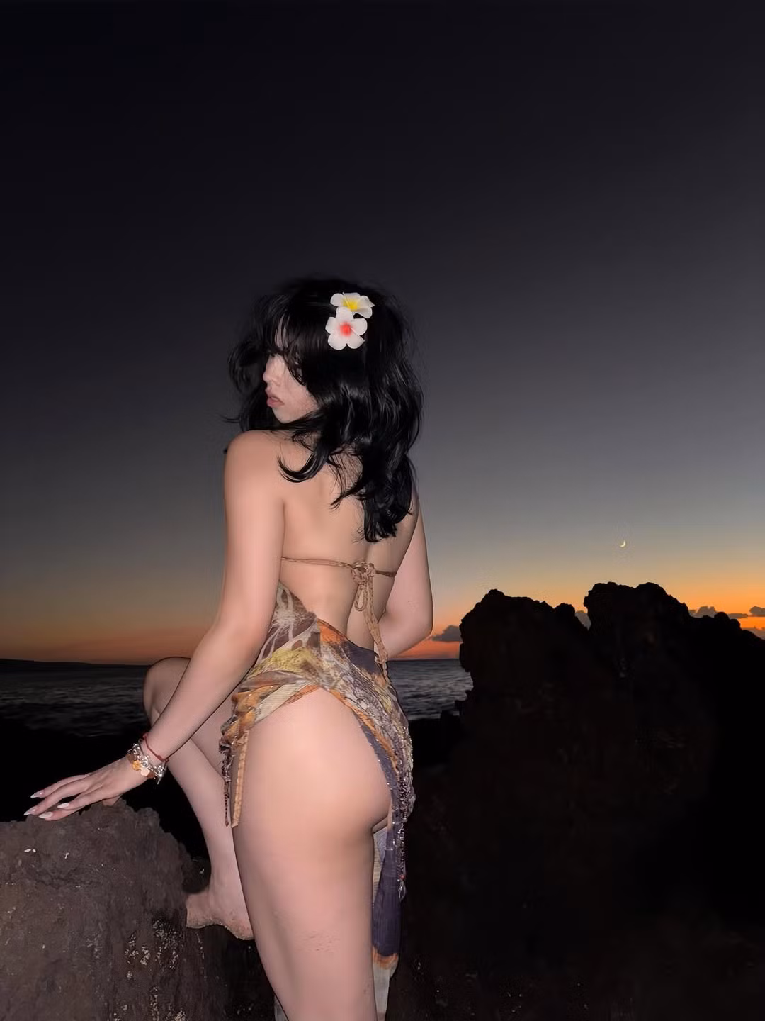 Trong thế giới mạng xã hội đầy biến động, Kanii mới đây đã nổi lên như một hiện tượng khó có thể bỏ qua. Không chỉ là một gương mặt đẹp, với hơn 121 nghìn người theo dõi, cô là một nhà sáng tạo nội dung bậc thầy, biết cách biến mỗi bức ảnh thành một tuyệt tác nghệ thuật và một chủ đề bàn luận sôi nổi.