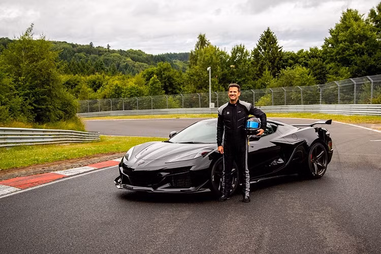 Hiện tại, ZR1X đang rất gần với thành tích 6:48.047 của Mercedes-AMG Black Series. Tương tự như vậy, ZR1 cũng đạt 6 phút 50 giây, rất gần với 6 phút 49 giây của Porsche 911 GT3 RS