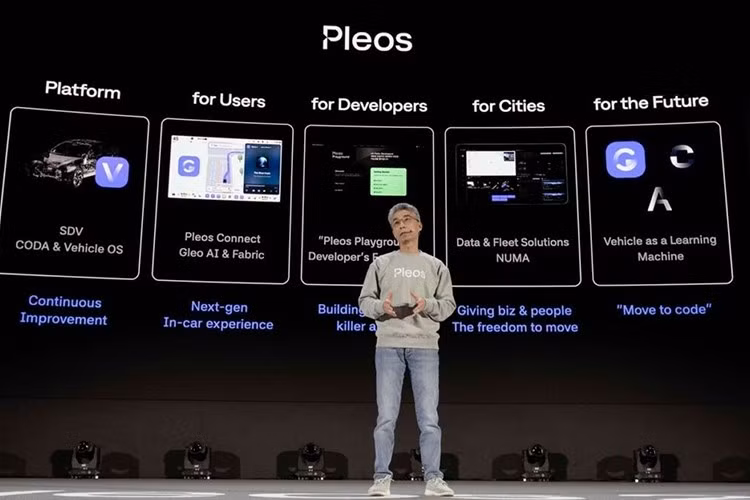Ngoài ra, Tucson mới còn được trang bị hệ thống lái tự động cấp độ 2.5 và trợ lý ảo AI Gleo, cho phép điều khiển bằng giọng nói tự nhiên, tương tác phong phú và hỗ trợ nhiều tính năng như dẫn đường, giải trí, điều hòa, ánh sáng,...