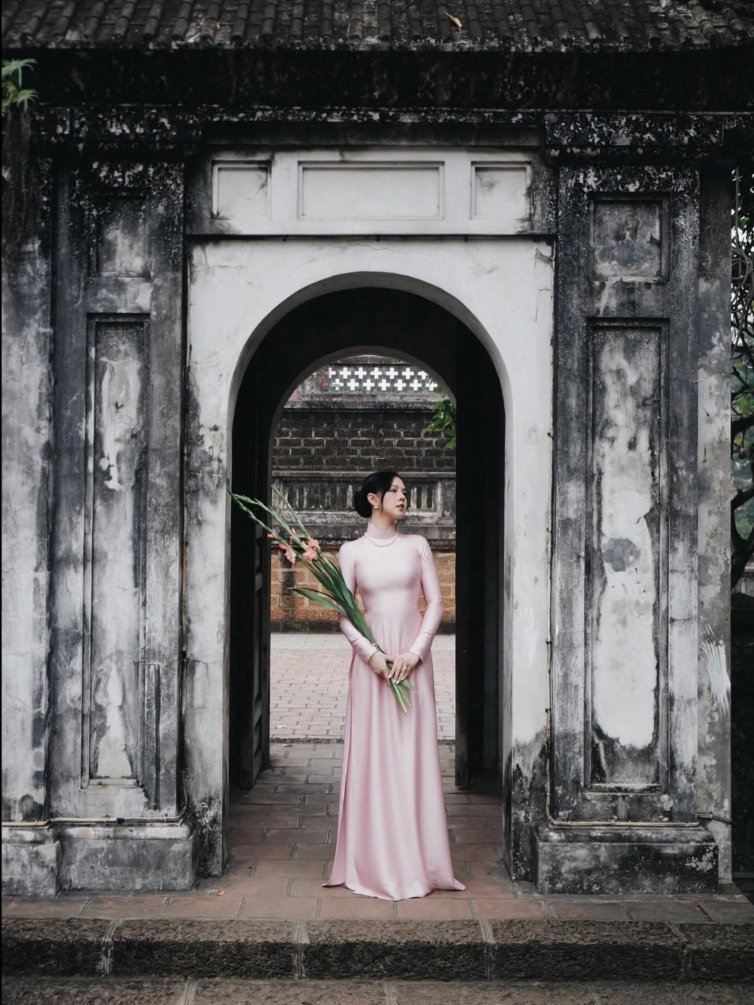 View - Nữ MC eSports Thảo Trang "nhập cuộc" đường đua áo dài đón Tết | Báo Tri thức và Cuộc sống - TIN TỨC PHỔ BIẾN KIẾN THỨC 24H