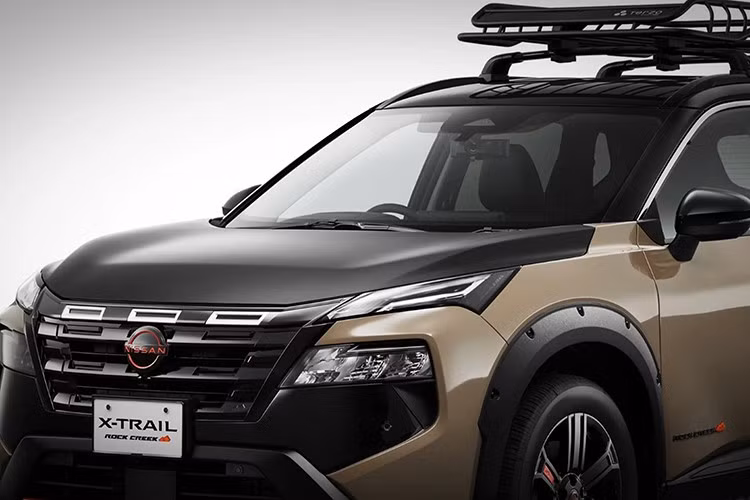 Viền chỉ đỏ nổi bật tương phản với nội thất, mang lại cảm giác đồng bộ và chắc chắn. Khi không sử dụng, nệm có thể tháo rời, gấp gọn và cất vào khoang hành lý mà vẫn chừa đủ không gian chứa đồ đạc.