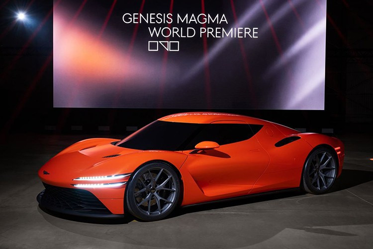Hãng xe Hàn Quốc cho biết thêm rằng mẫu xe ý tưởng này "phù hợp chặt chẽ với lộ trình hiệu suất" được giới thiệu vào tháng 9, trong đó kêu gọi một "biểu tượng hiệu suất hoặc xe hơi nổi bật". Genesis tiếp tục gợi ý rằng mẫu xe thể thao hàng đầu này có thể tạo ra một biến thể xe đua .