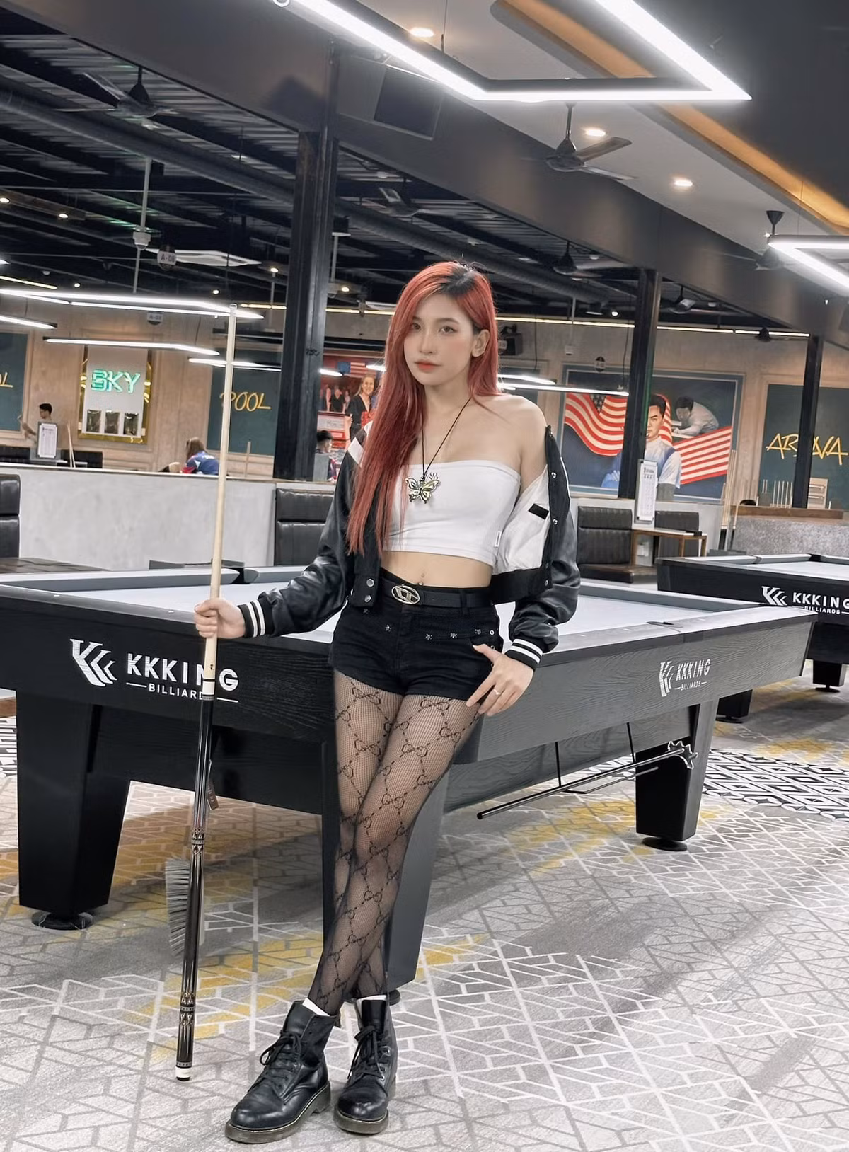 Với nữ streamer, giữ gìn hình ảnh cá nhân và uy tín nghề nghiệp là vô cùng quan trọng. Việc tham gia vào các show nhạy cảm không chỉ ảnh hưởng đến danh tiếng mà còn có thể gây tác động tiêu cực đến cộng đồng người xem, đặc biệt là đối với các khán giả trẻ.