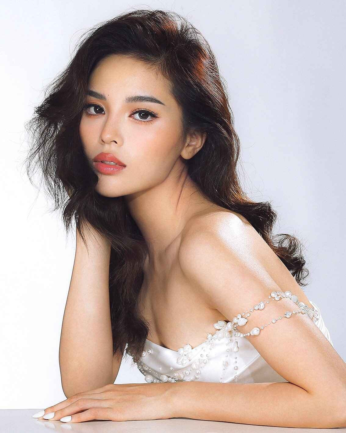 Sau khi rút túi ngực, hạ size vòng 1, Kỳ Duyên ở thời điểm hiện tại theo đuổi lối sống khỏe mạnh với chế độ thể dục thể thao cực kỳ nghiêm túc, người đẹp còn mở kênh YouTube hướng dẫn tập luyện.