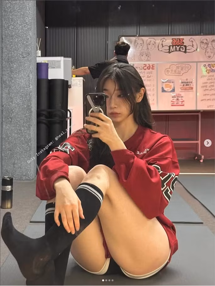 Chính sự nỗ lực phía sau lại càng khiến những bức ảnh của heal_rynne trở nên đáng giá. Người theo dõi không chỉ ngắm nhìn hình thể nóng bỏng, mà còn vô thức bị truyền cảm hứng để tập luyện.