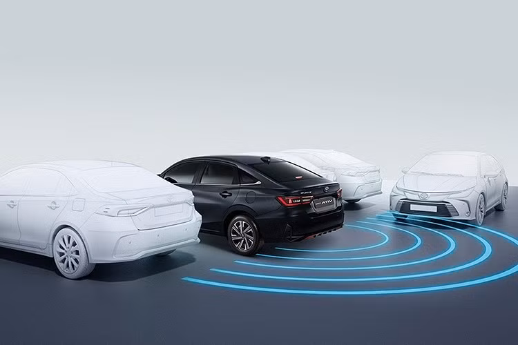 Nền tảng hệ truyền động hybrid trên Yaris ATIV Hybrid được cho là chia sẻ với mẫu Yaris Cross đã ra mắt trước đó, tuy nhiên nhiều khả năng đã được tinh chỉnh để phù hợp hơn với phong cách vận hành của dòng sedan đô thị.