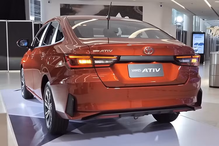 Hiện tại, Toyota vẫn giữ kín mức giá của Yaris ATIV Hybrid 2025. Tuy nhiên với hệ truyền động hybrid mới, công nghệ an toàn Toyota Safety Sense và danh sách trang bị phong phú, mẫu xe này hứa hẹn sẽ trở thành “tâm điểm” của phân khúc sedan đô thị tại Thái Lan ngay khi mở bán.