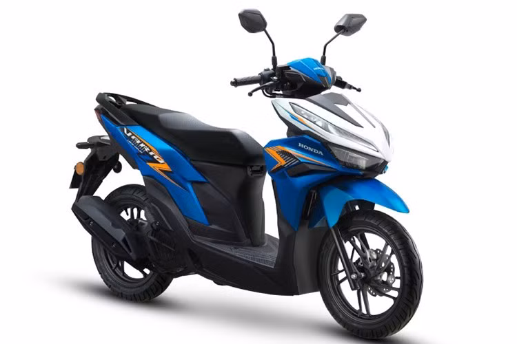 Honda vừa chính thức giới thiệu phiên bản 2025 của mẫu xe tay ga Vario 125 tại Malaysia, nổi bật với hai phối màu mới: Xanh lam mờ và Xanh lam rực rỡ.