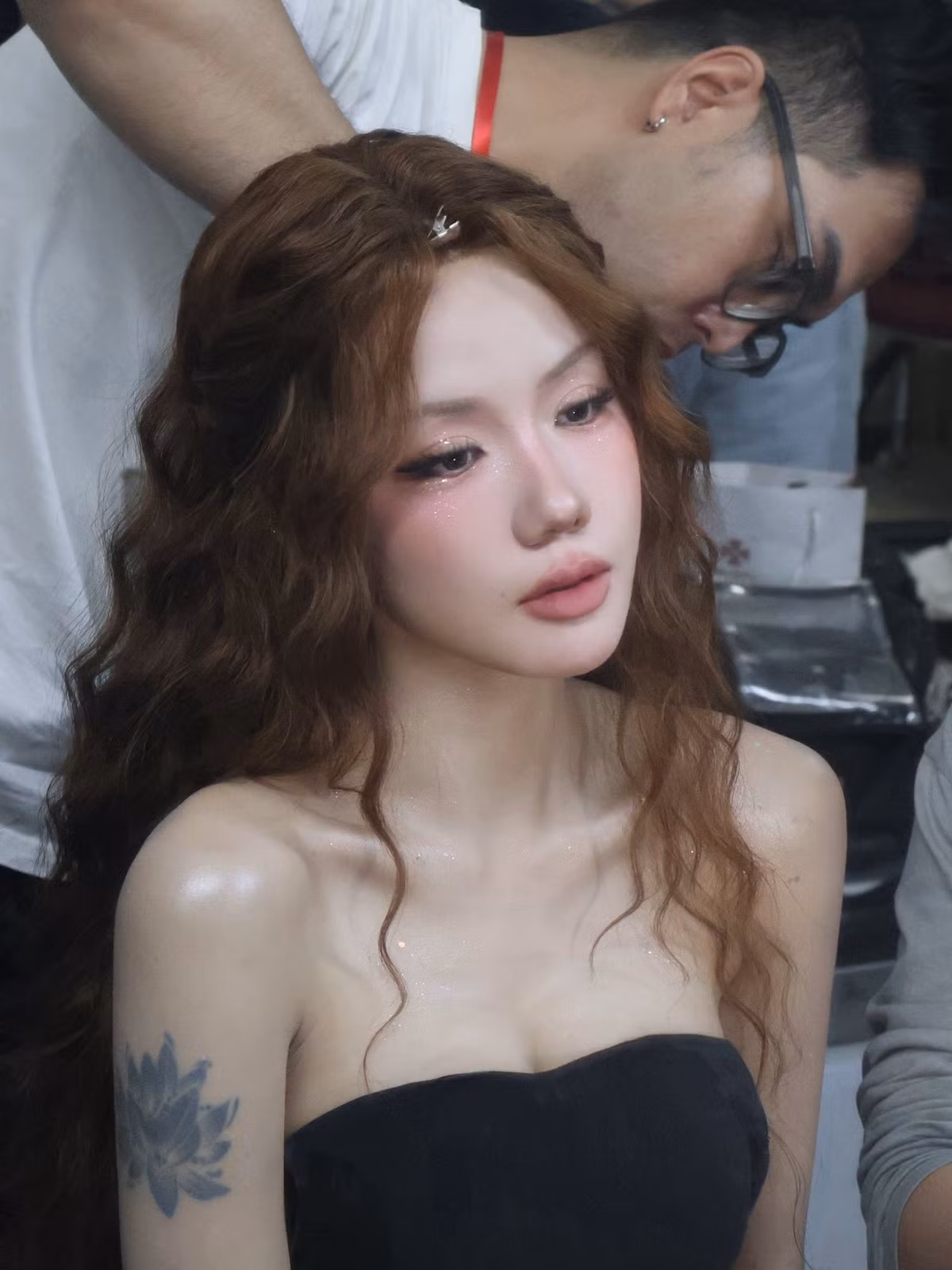 Song không chỉ “em hát chị khen hay”, visual của Phương Ly đều được công chúng công nhận là cực phẩm.