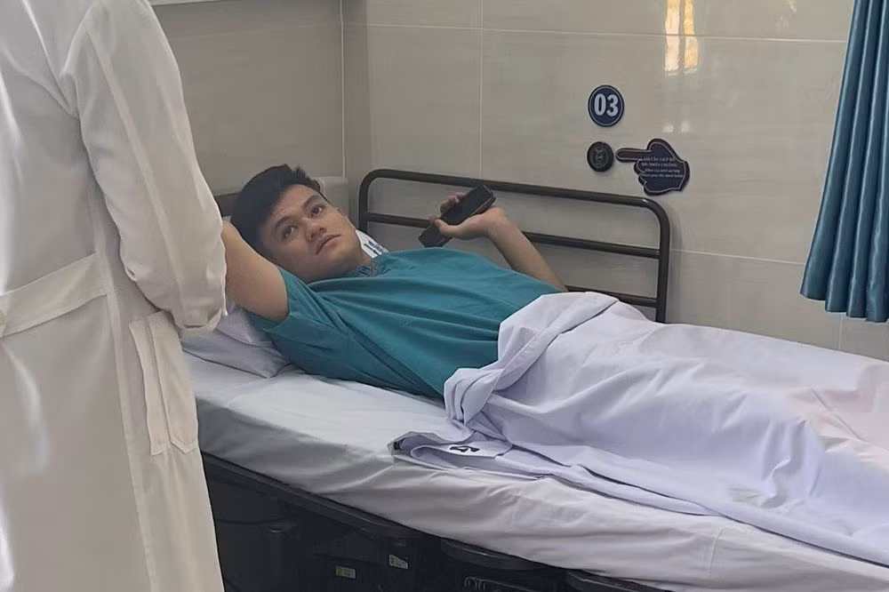 Ca phẫu thuật của Hồ Tấn Tài do ê-kíp nhiều kinh nghiệm thực hiện tại TP HCM và đã thành công tốt đẹp. Ảnh sử dụng trong bài: Facebook nhân vật, CLB Thép Xanh Nam Định, CLB Thanh Hóa