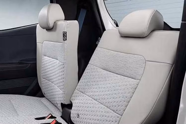 Dù hãng chưa công bố thông số chi tiết nhưng sẽ không bất ngờ nếu hệ truyền động của Sakura mới sẽ giữ nguyên như cũ. Phiên bản hiện tại sử dụng một mô-tơ điện có công suất tối đa 63 mã lực (47 kW) và mô-men xoắn cực đại 195 Nm, đi kèm pin 20 kWh, cho phạm vi hoạt động 180 km theo chuẩn WLTC.