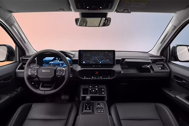 Tuy nhiên, phạm vi hoạt động chỉ dừng lại ở mức 240 km (theo tiêu chuẩn WLTP), một con số khá khiêm tốn nếu so với các mẫu bán tải điện đang có mặt trên thị trường như Ford F-150 Lightning hay Rivian R1T.