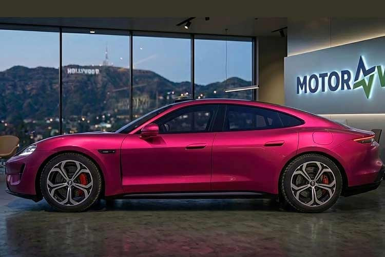 Cả hai mẫu xe đều đã được hoàn tất hồ sơ đăng kiểm với Bộ Công nghiệp và Công nghệ Thông tin Trung Quốc (MIIT). Hai mẫu xe này được định vị trong phân khúc ô tô có giá từ 250.000-350.000 Nhân dân tệ (khoảng 875 triệu đến 1,22 tỷ đồng). Saic hiện là thương hiệu có mức giá dễ tiếp cận nhất trong hệ sinh thái HIMA.