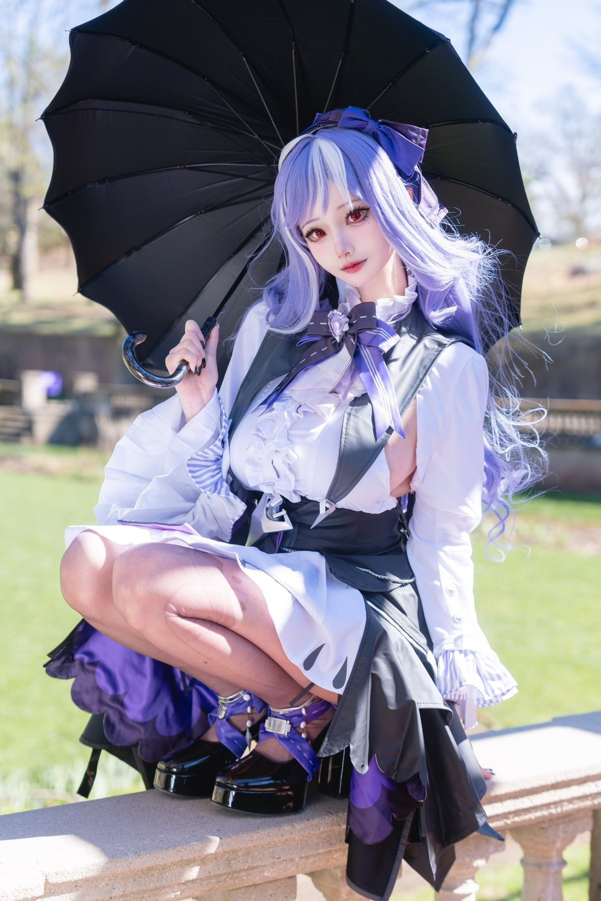 Trong làng cosplay quốc tế, Xier không còn là cái tên xa lạ với những ai yêu thích các màn hóa thân nóng bỏng và chỉn chu đến từng chi tiết.