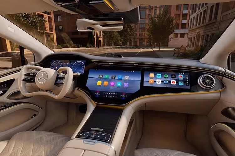 Hãng nói thêm rằng công nghệ này có các tính năng dự phòng được tích hợp để đảm bảo an toàn, bao gồm hai đường dẫn tín hiệu, do đó "khả năng điều khiển lái luôn được đảm bảo". Các mẫu xe được trang bị công nghệ lái điện tử sẽ có vô lăng kiểu ngang có thiết kế hình chữ nhật với bốn chấu, cùng với các đường cong ở phía trên và phía dưới.